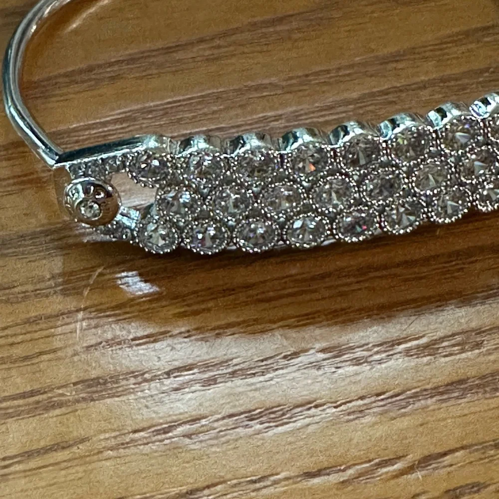Henri Bendel Luxe Crystal and Silver Hook Bracelet in Excellent Condition